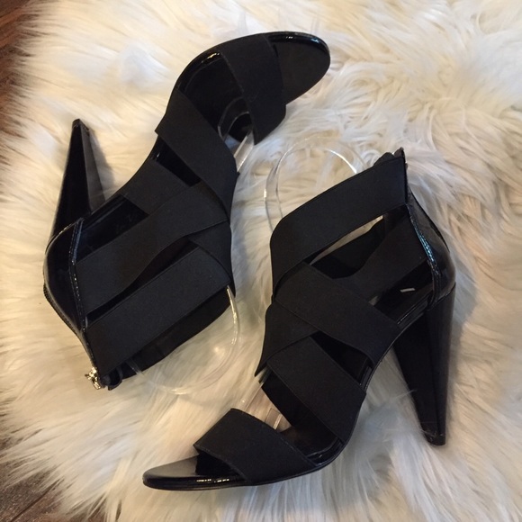 •Pour La Victoire• Caitlin Strappy Heels in Black - Picture 4 of 8